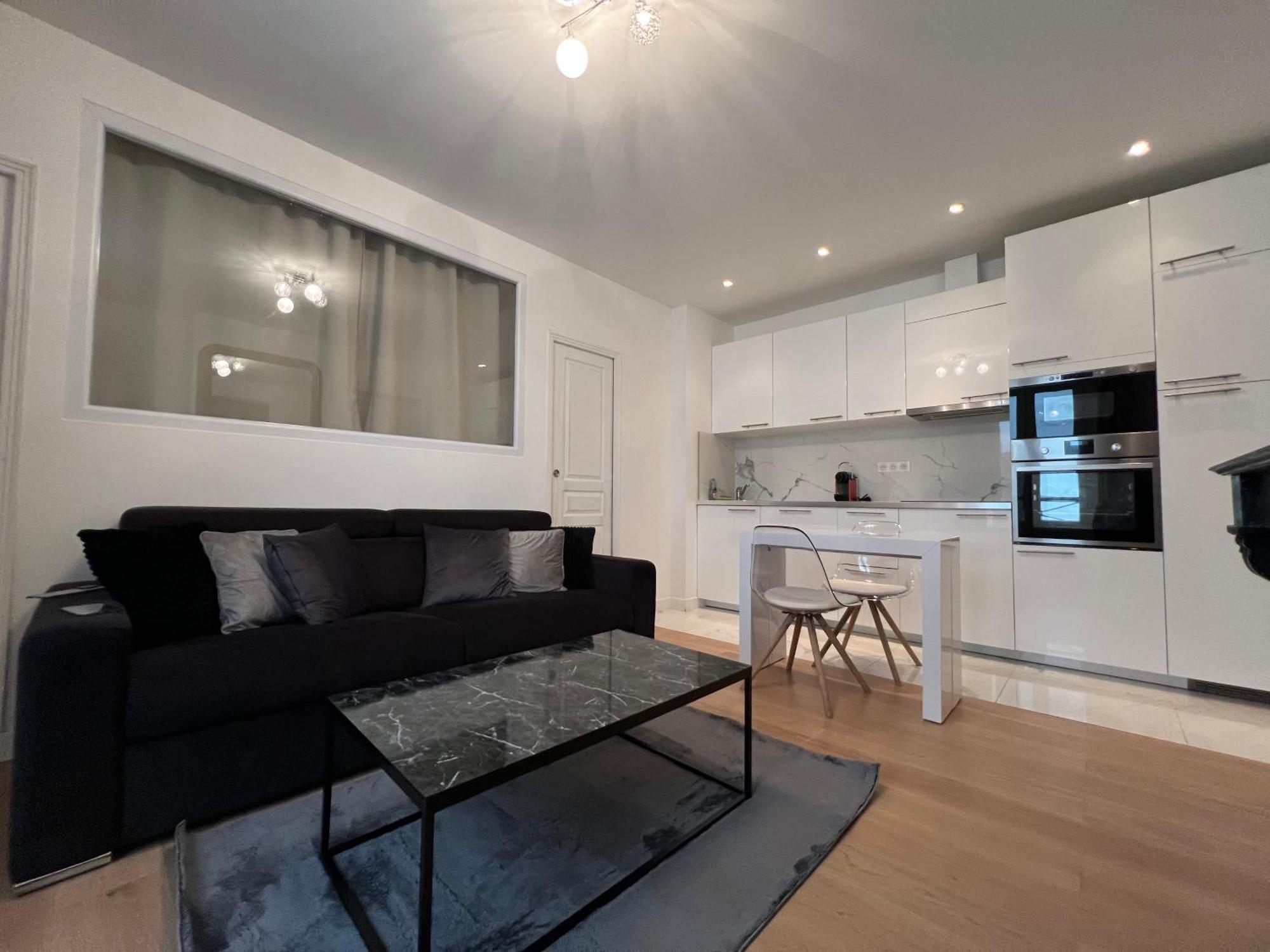 Luxury Appartment, Champs Elysees, Neuf ! 巴黎 外观 照片