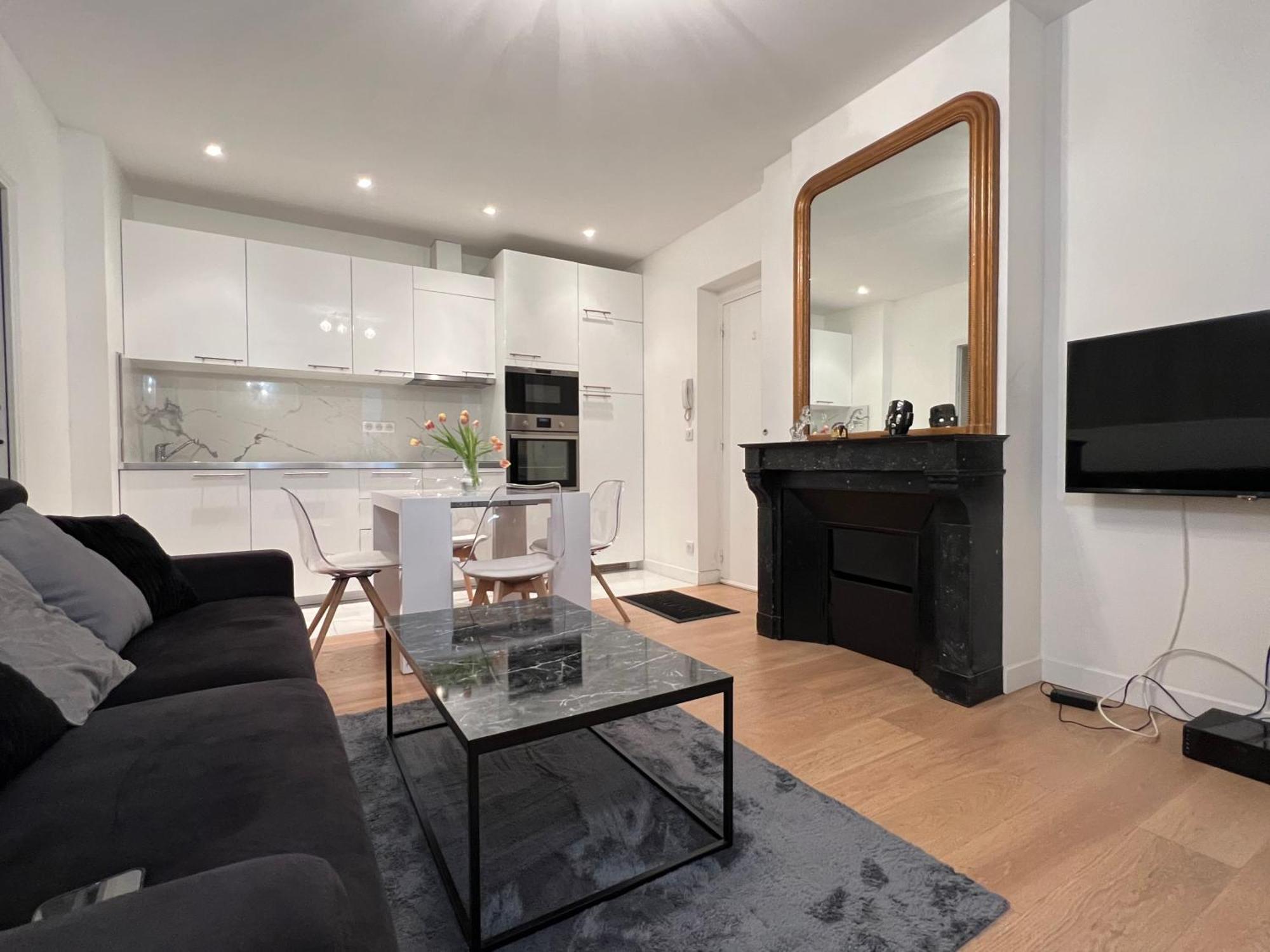 Luxury Appartment, Champs Elysees, Neuf ! 巴黎 外观 照片
